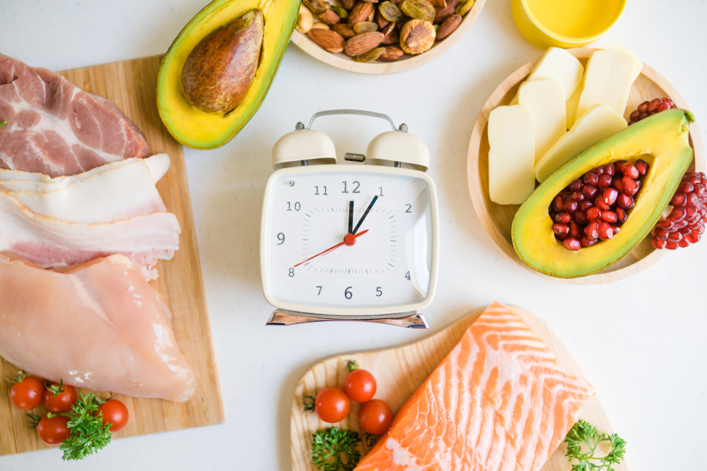 El horario en el que debes comer y cenar si quieres adelgazar, según los expertos: así es la crononutrición