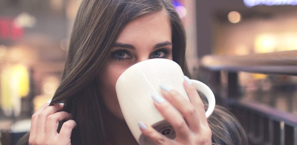 Un estudio recomienda beber más de dos tazas de café al día