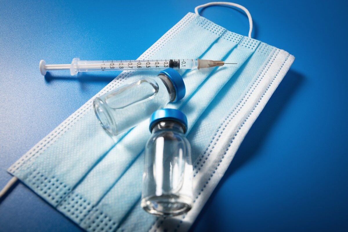 Los alergólogos recomiendan la vacunación contra la gripe en niños con asma